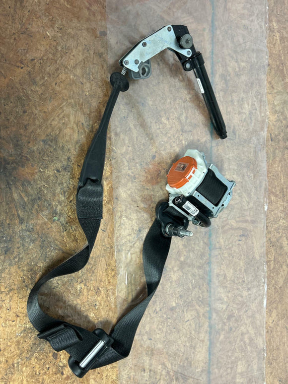 2015-17 Ford Mustang Coupe Front Driver LH Seat Belt Assembly 253