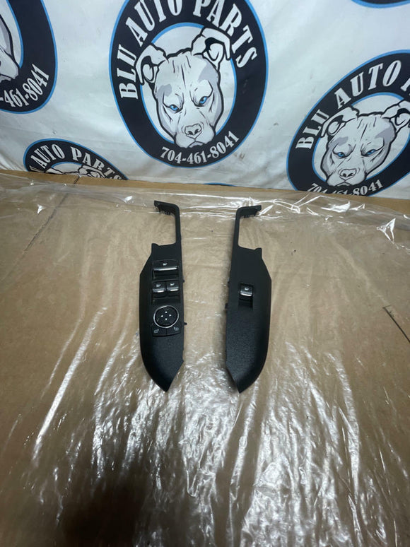 2018-23 Ford Mustang Convertible Door Switches & Bezels 244