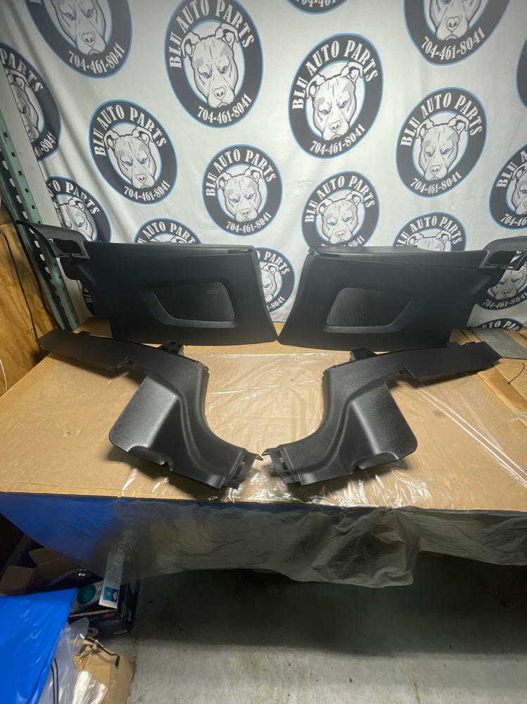 2018-23 Ford Mustang Rear Convertible Plastics 244