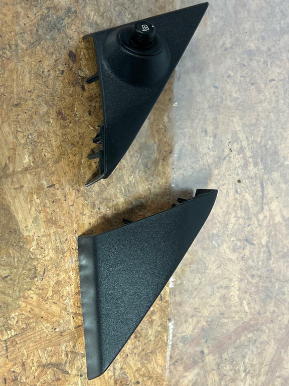 2013-14 Ford Mustang Mirror Inteiror Covers Manual 239