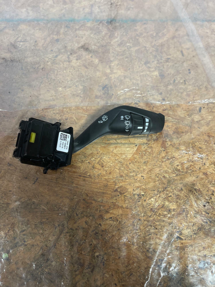 2015-17 Ford Mustang Wiper Stalk 256