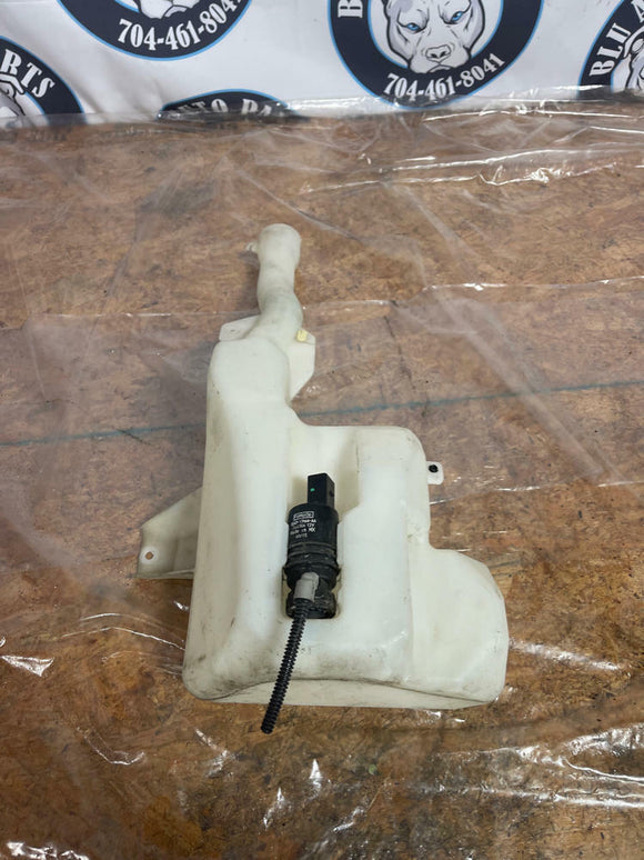 2015-17 Ford Mustang Windsheild Wiper Resevoir 256