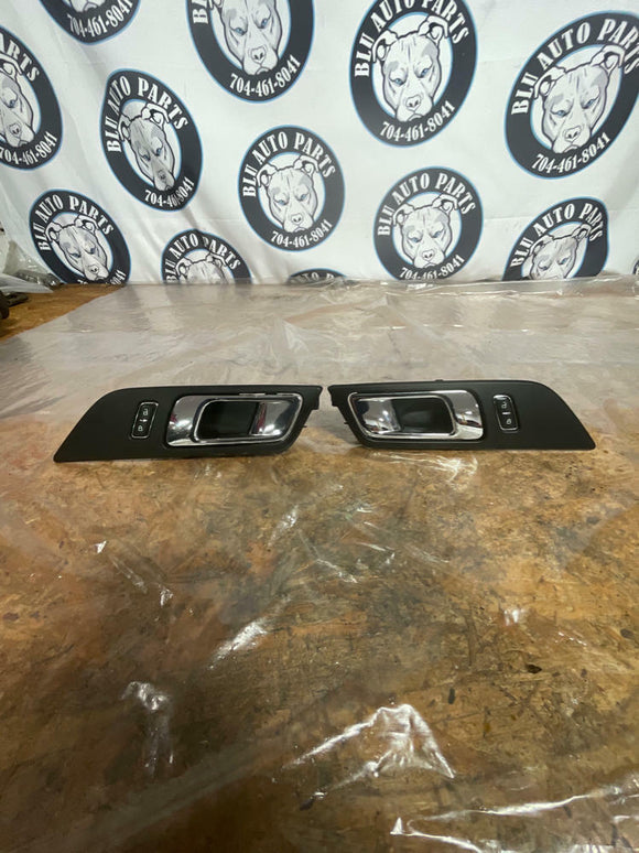 2015-17 Ford Mustang Interior Door Handles 256