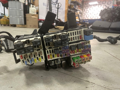 2015-17 Ford Mustang 5.0 Coyote Distribution Harness Fuse Box 6R80 237
