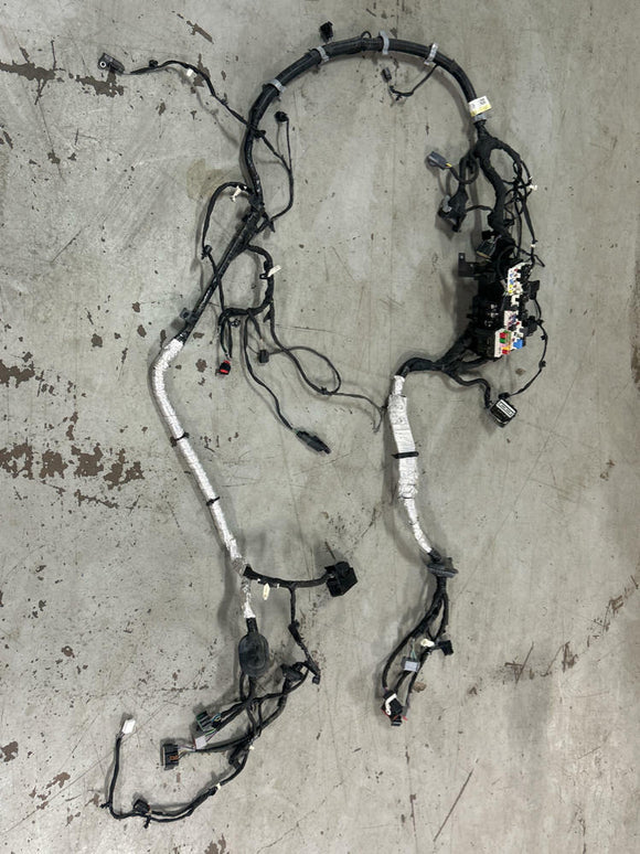 2018-23 Ford Mustang 5.0 Coyote Distribution Harness Fuse Box 10R80 236