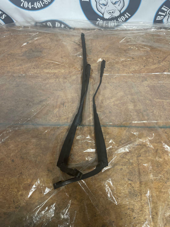 2015-17 Ford Mustang Wiper Arms Pair LH RH 248