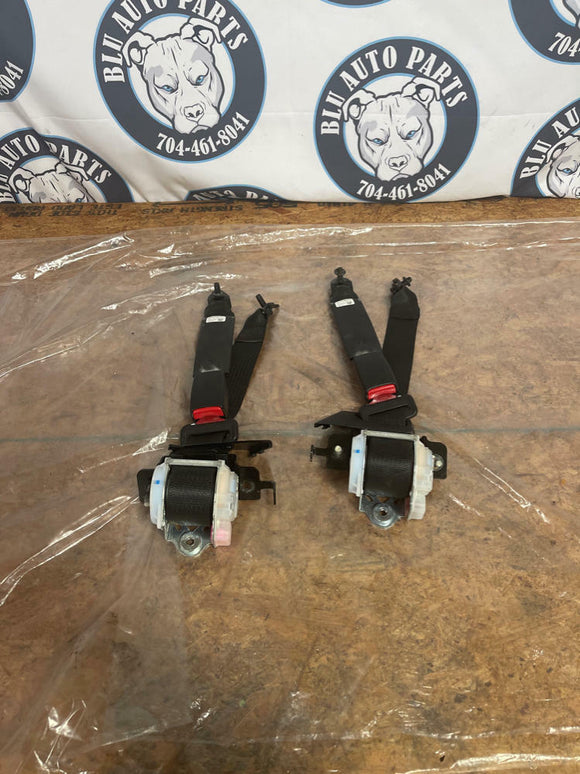 2015-23 Ford Mustang GT Rear Seat Belt Pair 248