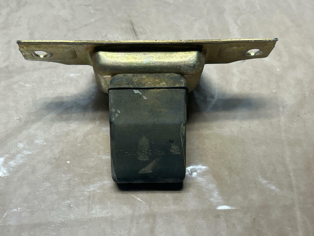 1999-04 Ford Mustang GT Bullitt 8.8 SRA Rear End Bump Stop- 51k Miles 257