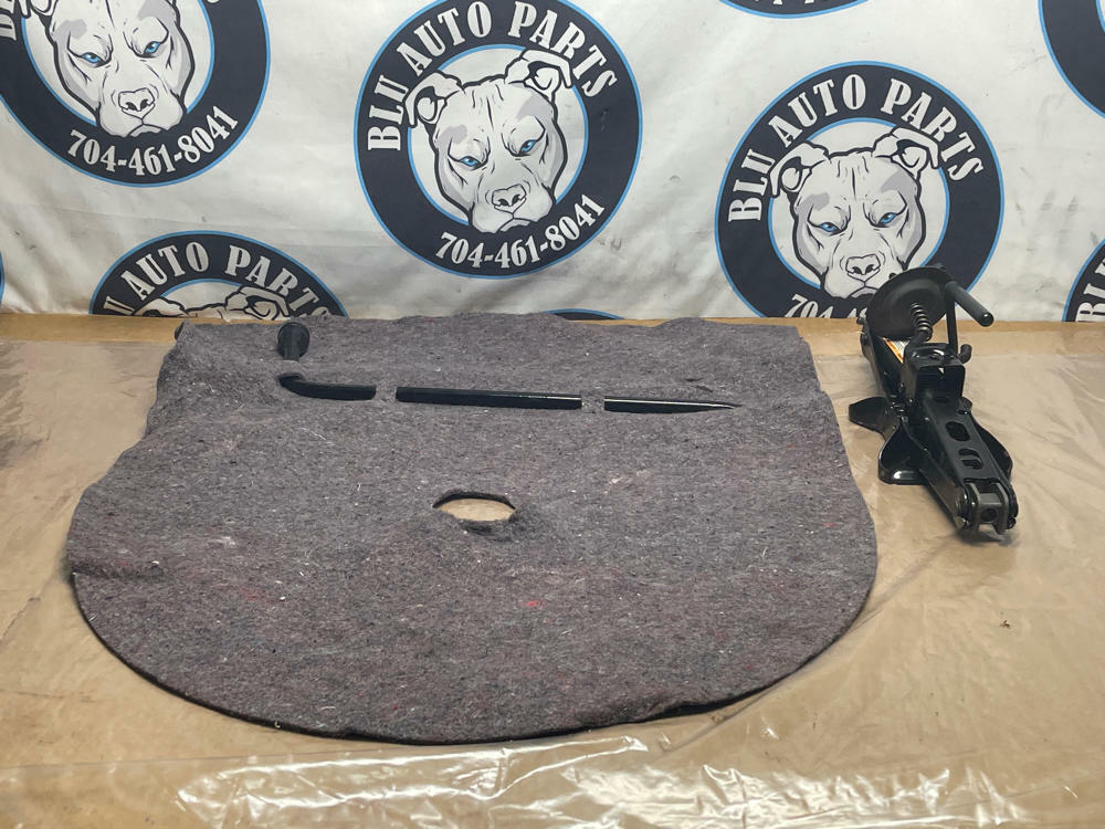 1999-04 Ford Mustang GT Bullitt Spare Tire Tool Kit 257