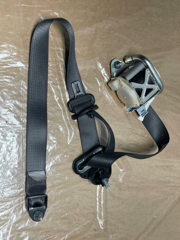 2007-09 Ford Mustang Shelby Driver Front LH Seat Belt Coupe 16k Miles 263