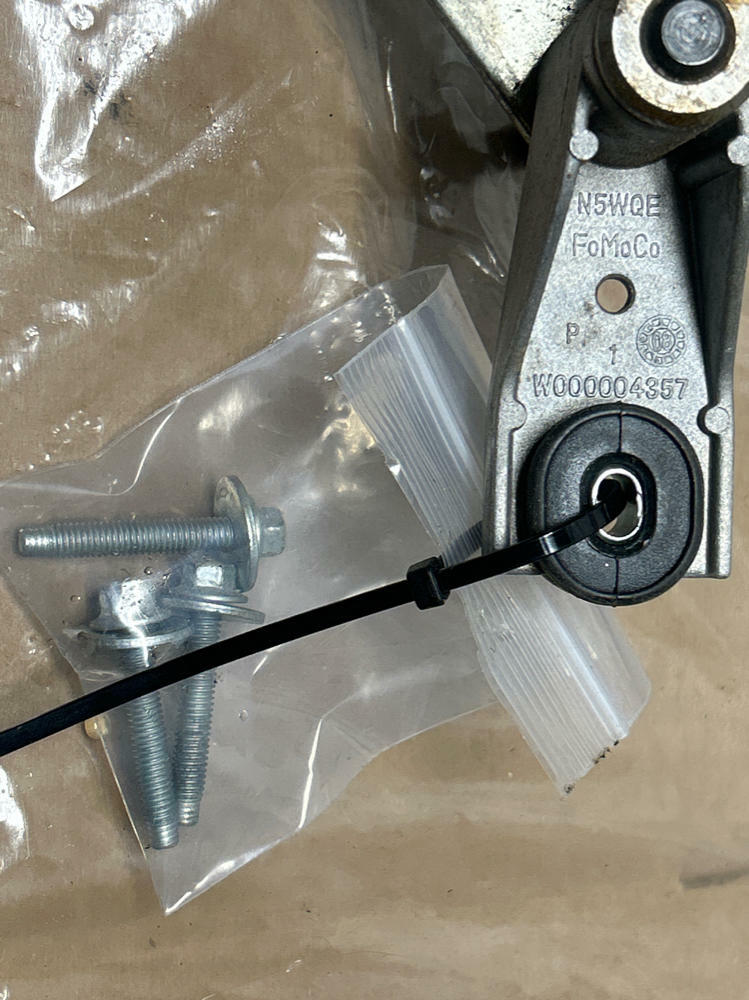 2007-09 Ford Mustang Shelby GT500 KR Wiper Arm & Motor Assem. 16k Miles 263