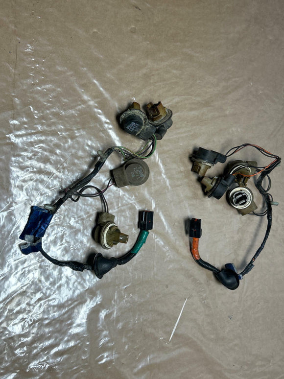 1999-04 Ford Mustang Tail Light Harness Pair 230