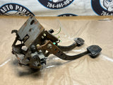 1999-04 Ford Mustang Manual Pedal Assembly Brake Clutch 230