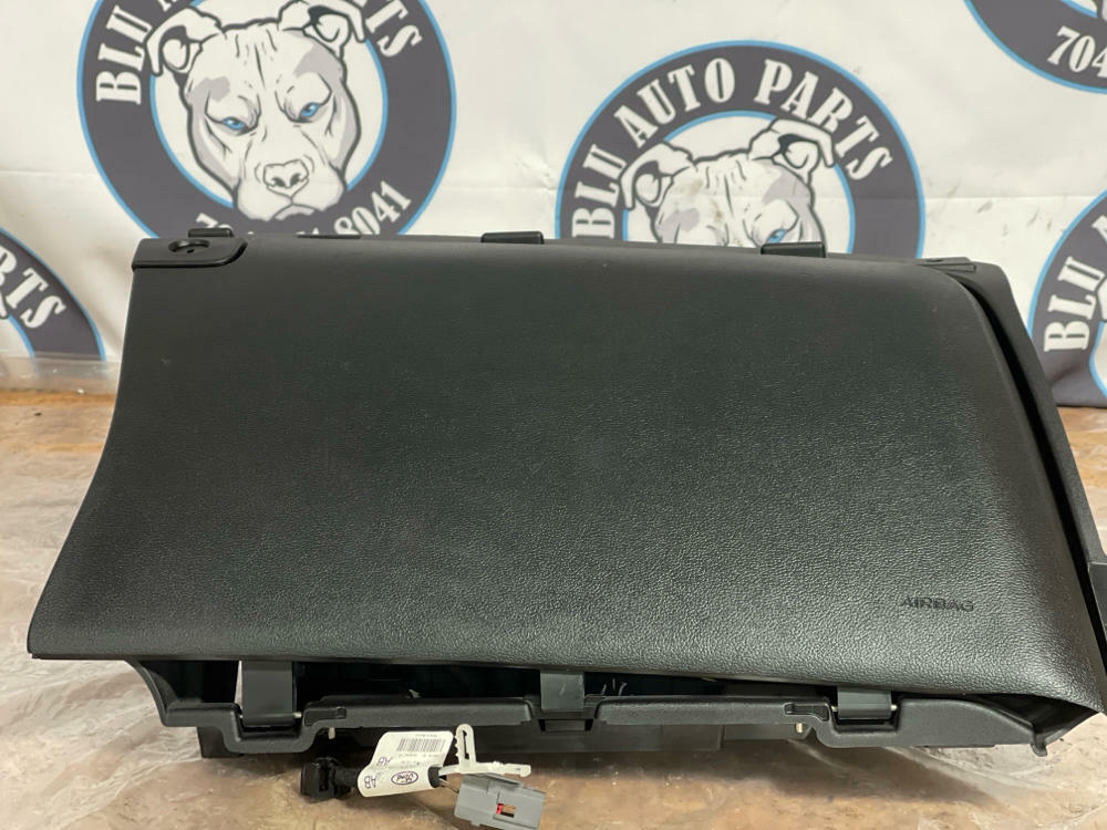 2015-17 Ford Mustang RH Knee Bolster Under Dash (FR3B-63060T10-AU3ZHE) 265