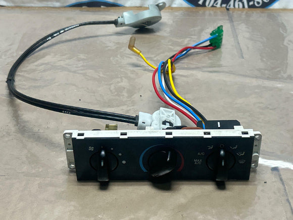 2003-04 Ford Mustang SVT Cobra HVAC Control Panel w/ Knobs- Low Miles 270