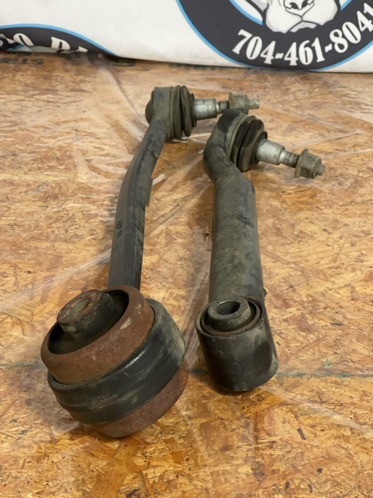 2015-17 Ford Mustang GT Front RH Control Arm Pair- Base Model 264