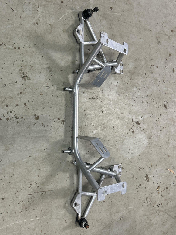 1999-04 Ford Mustan 4.6 UPR K-Member & A-Arms 270