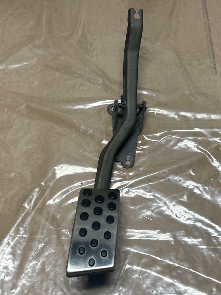 2003-04 Ford Mustang SVT Cobra OEM Gas Pedal Low Miles 270