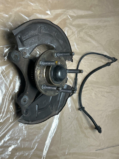 2003-04 Ford Mustang SVT Cobra Front RH Spindle Assembly- w/ ABS Sensor 270
