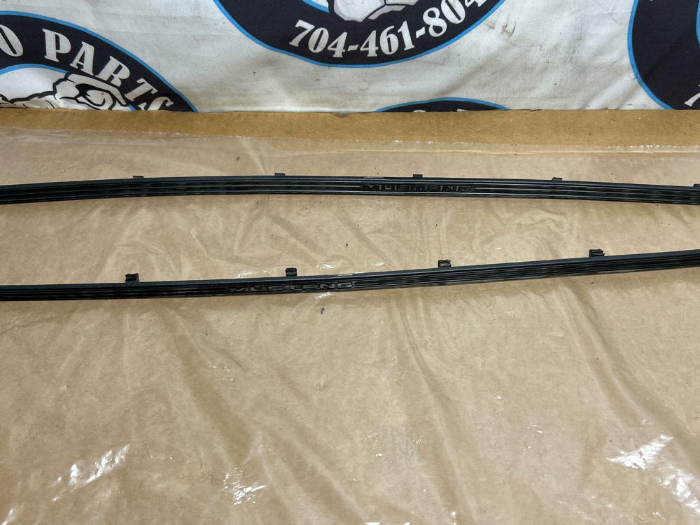 2003-04 Ford Mustang SVT Cobra Specific Side Skirt Inserts 270