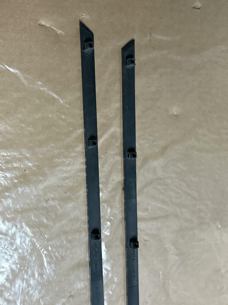 2003-04 Ford Mustang SVT Cobra Specific Side Skirt Inserts 270