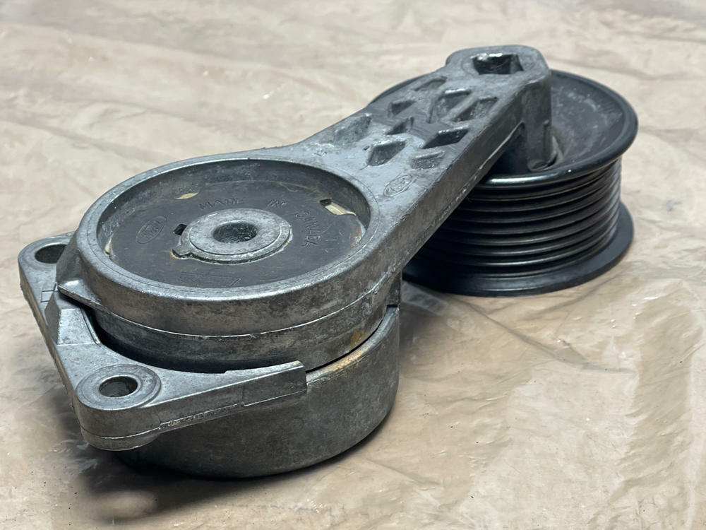 2003-04 Ford Mustang SVT Cobra 4.6 4V Belt Tensioner w/ Idler Pulley 270