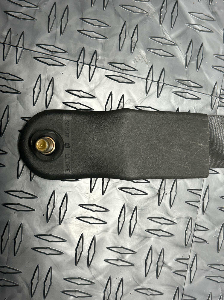 1999-04 Ford Mustang GT Saleen Convertible Front LH Seat Belt 245