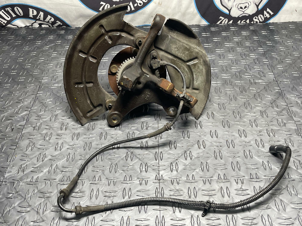 2003-04 Ford Mustang SVT Cobra RH Front Spindle Hub 255