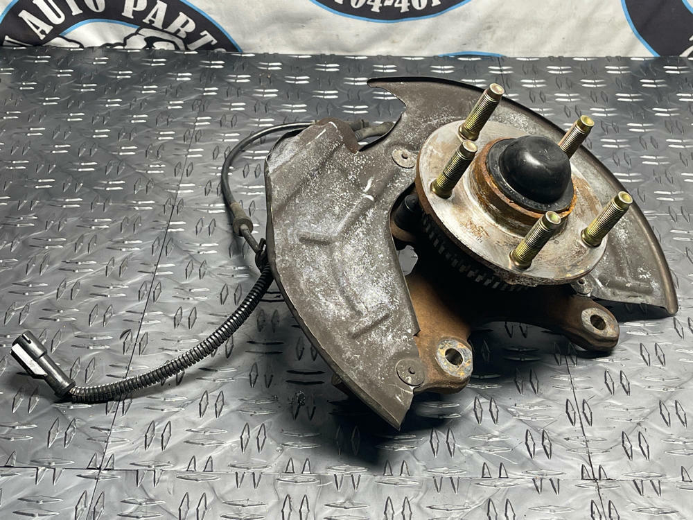 2003-04 Ford Mustang SVT Cobra RH Front Spindle Hub 255