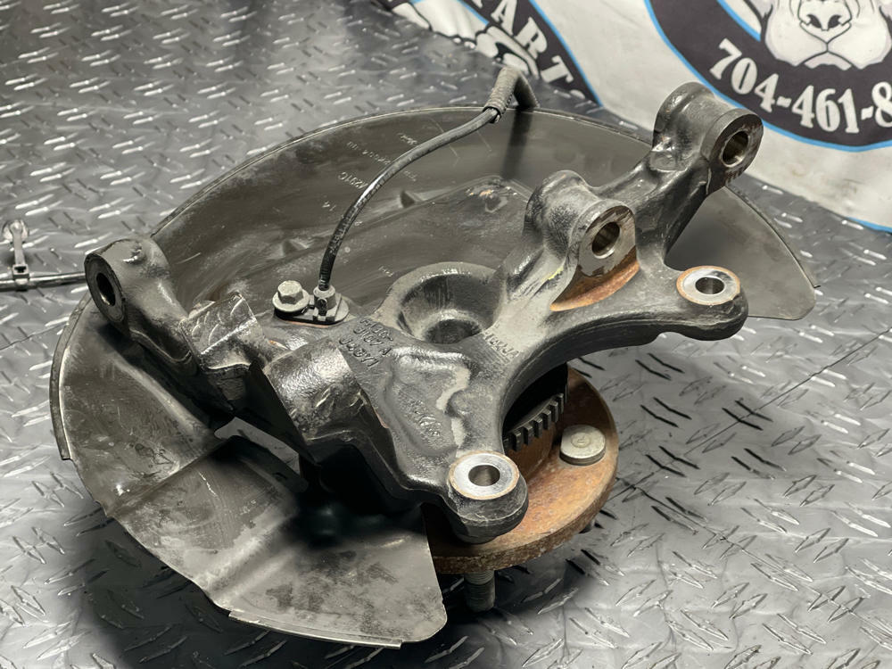 2015-17 Ford Mustang GT Front Pass. RH Spindle- 42k Miles 269