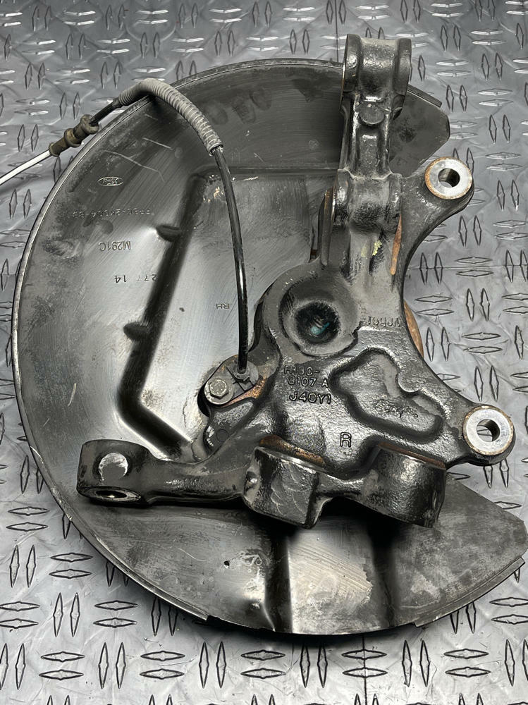 2015-17 Ford Mustang GT Front Pass. RH Spindle- 42k Miles 269