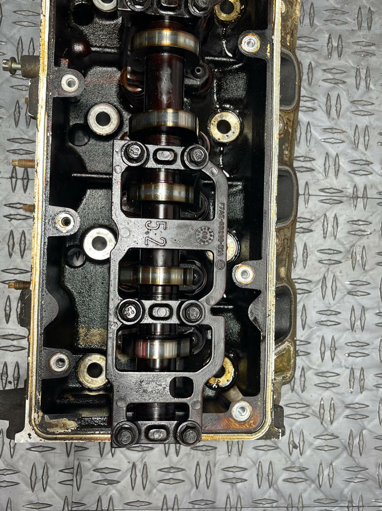 1999-04 Ford Mustang GT/Saleen 4.6 2V Driver LH Cylinder Head 243