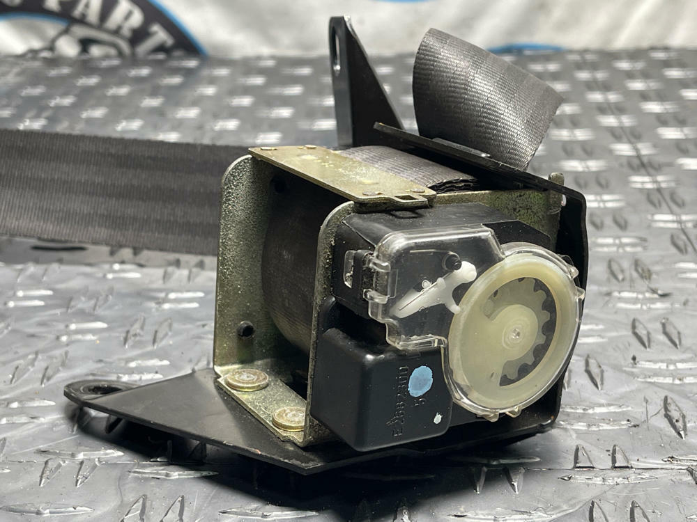 1999-04 Ford Mustang GT/Saleen Pass. Front RH Seat Belt- FOR VERT 243