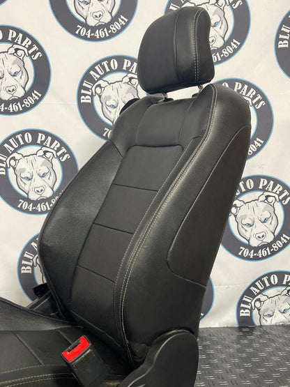 2015-17 Ford Mustang Front Pass. RH Seat- Leather, HEATED/COOLED, Good Bags