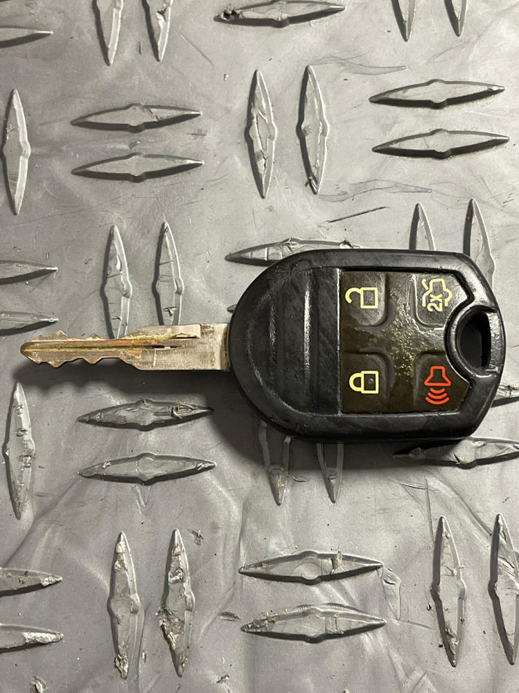 2013-14 Ford Mustang GT V6 Key Fob Ignition 259