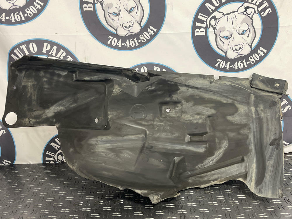 2013-14 Ford Mustang GT V6 Front Passenger RH Wheel Well 259
