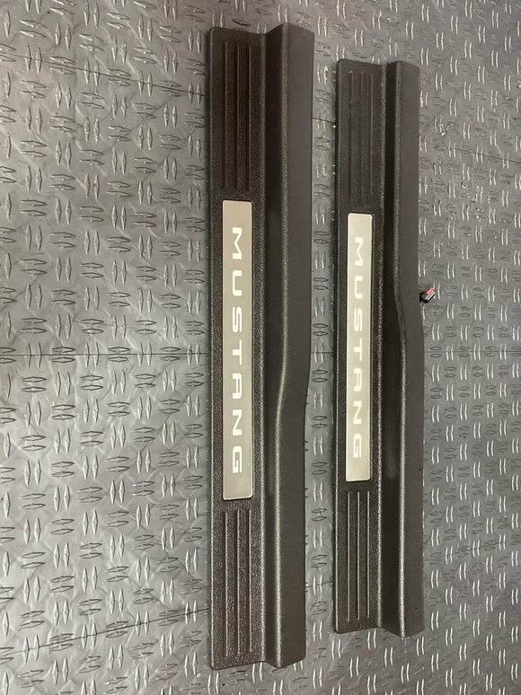 2013-14 Ford Mustang GT Premium Illuminated Door Sills 259