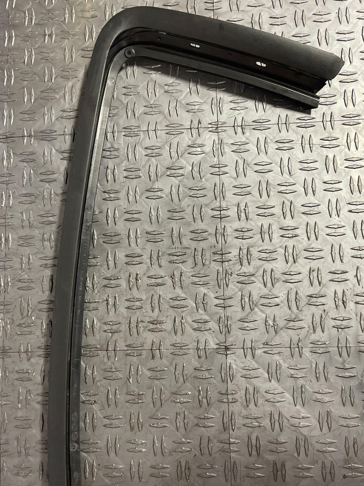 2011-14 Ford Mustang GT Driver LH Upper Window Frame Trim- Black 259