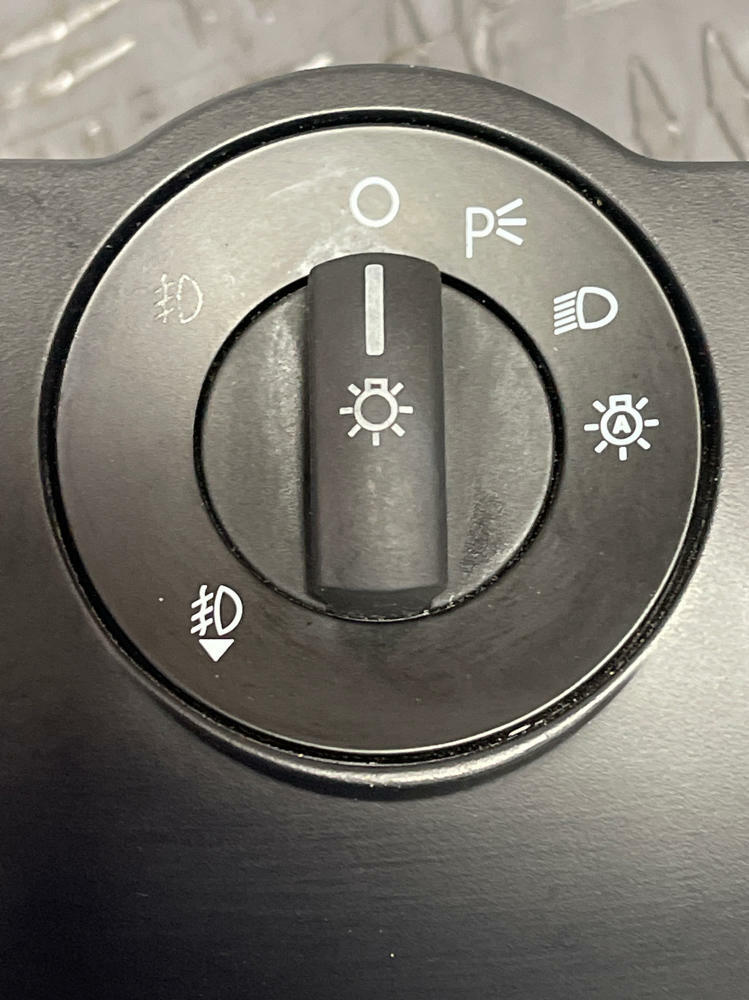 2013-14 Ford Mustang GT Head Light Control Knob 259
