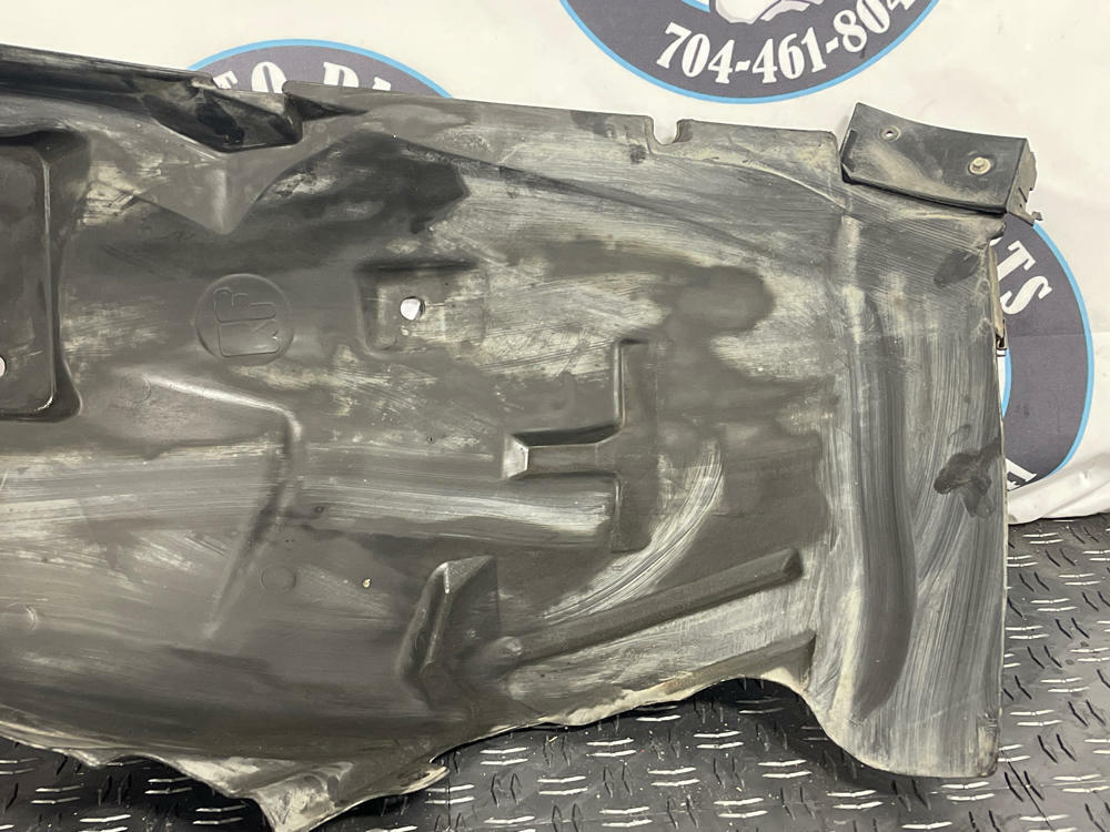 2013-14 Ford Mustang GT V6 Front Passenger RH Wheel Well 259