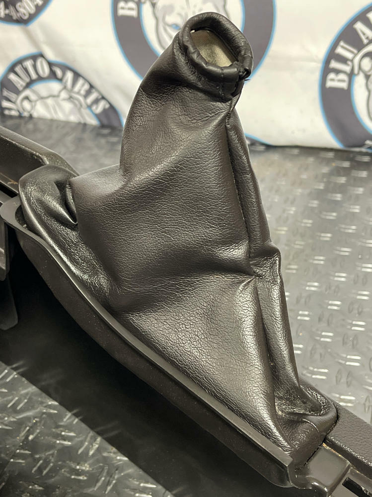 2013-14 Ford Mustang GT/CS Complete Center Console 259