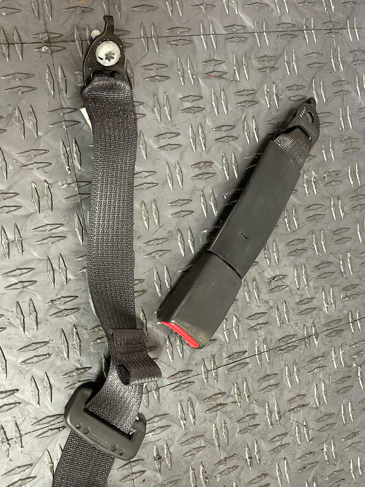 2013-14 Ford Mustang Rear Seat Belt Pair- for Coupe, Buckles Included 259