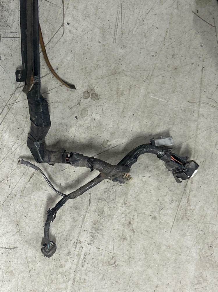 2003-04 Ford Mustang SVT Cobra OEM Distribution Harness *DAMAGED* 272