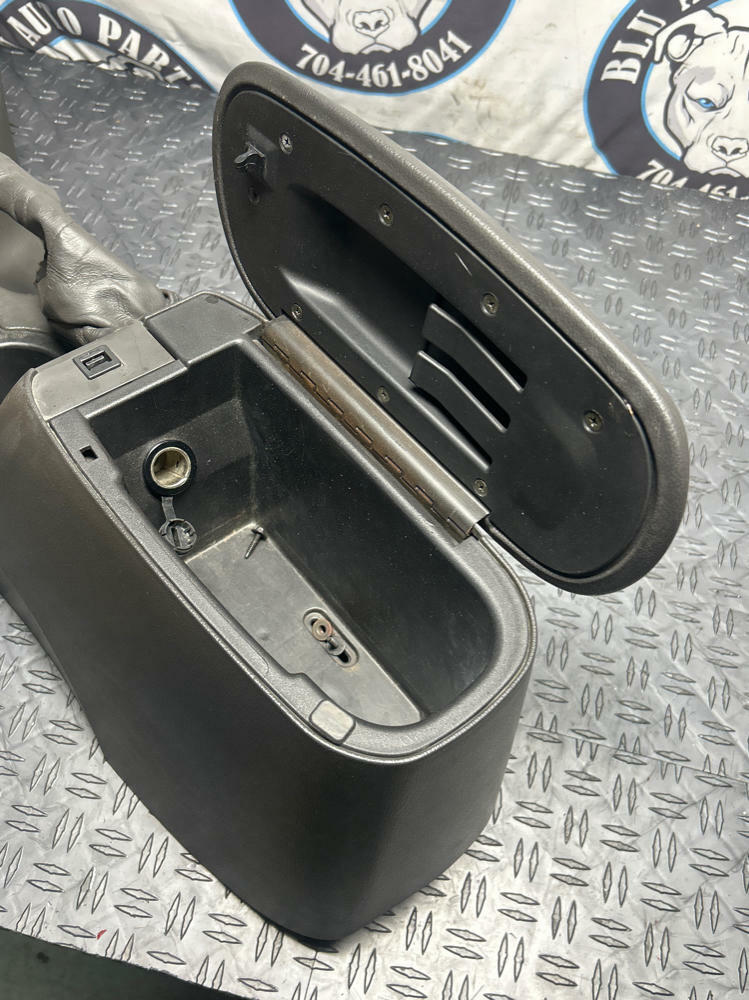 2003-04 Ford Mustang SVT Cobra OEM Center Console- 54k Miles 272