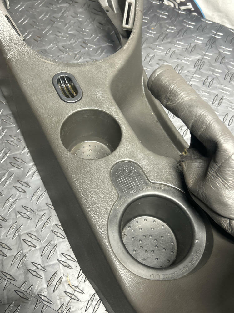 2003-04 Ford Mustang SVT Cobra OEM Center Console- 54k Miles 272