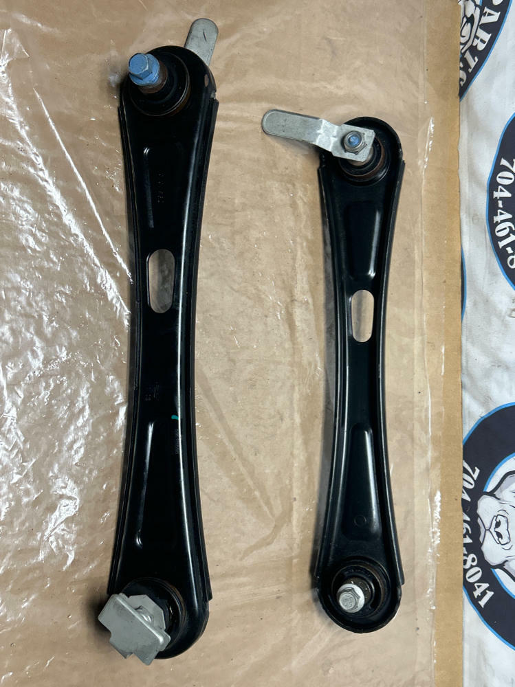 2013-14 Ford Mustang GT 8.8 Rear Lower Control Arms Pair LH RH 232
