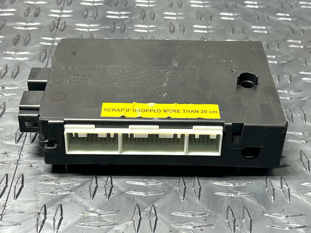 2003-04 Ford Mustang SVT Cobra OEM GEM Module 272