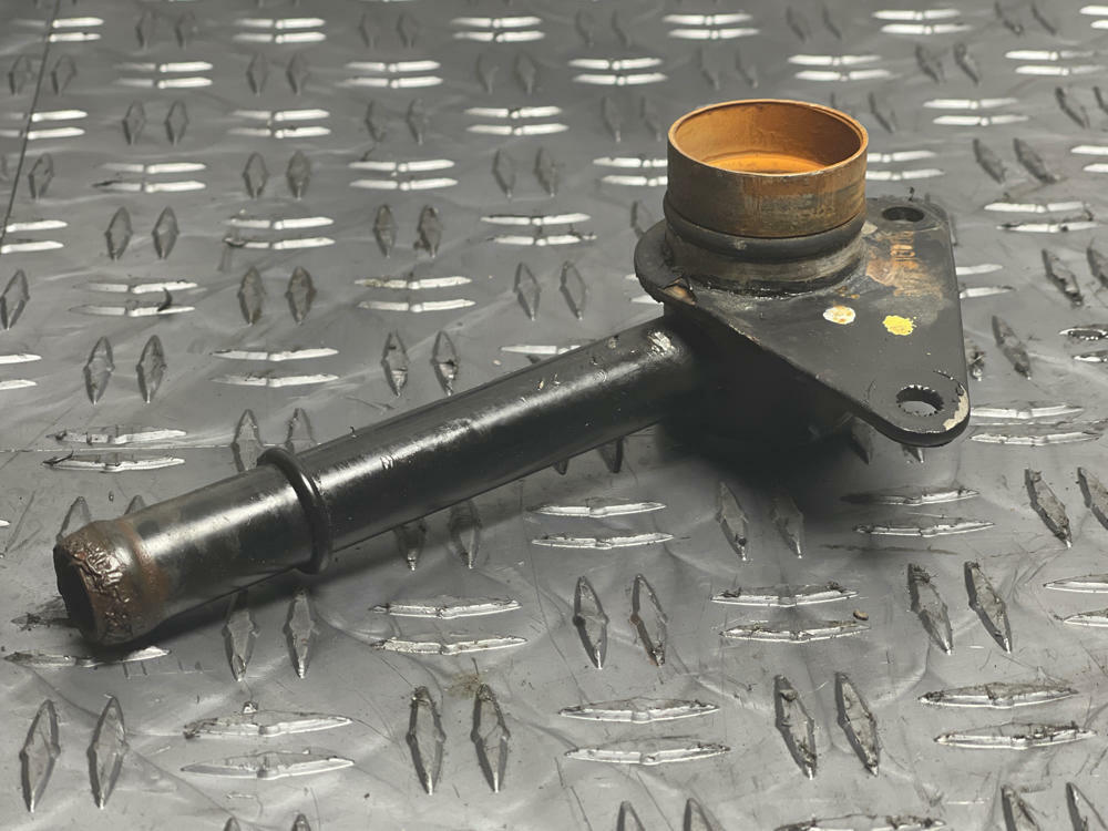 2003-04 Ford Mustang SVT Cobra Coolant Passage Pipe- for Cylinder Head 272