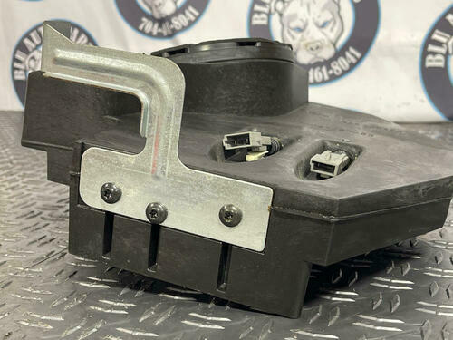 2003-04 Ford Mustang SVT Cobra Convertible Rear Speaker Boxes & Speakers 273