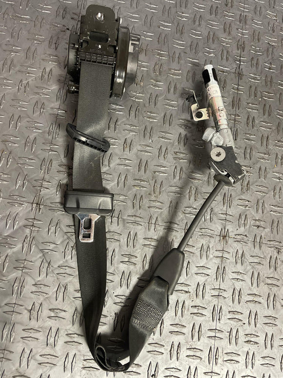 2018-23 Ford Mustang GT Front Passenger RH Seat Belt Coupe Good 274